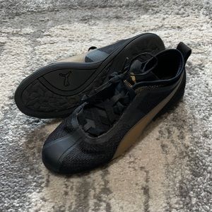Unworn Puma trainers